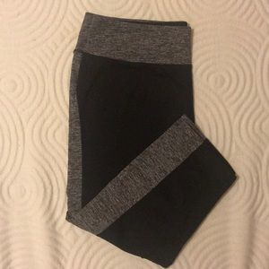 Capri workout pants